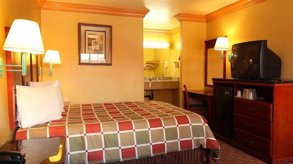 Hampton Inn & Suites Los Angeles/Hollywood, Ca Hotel 3*